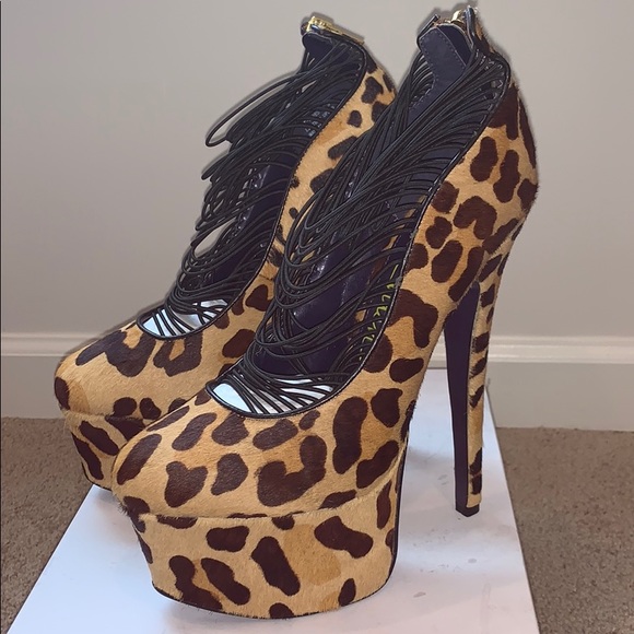 London Trash Shoes - Leopard Print London Trash Heels